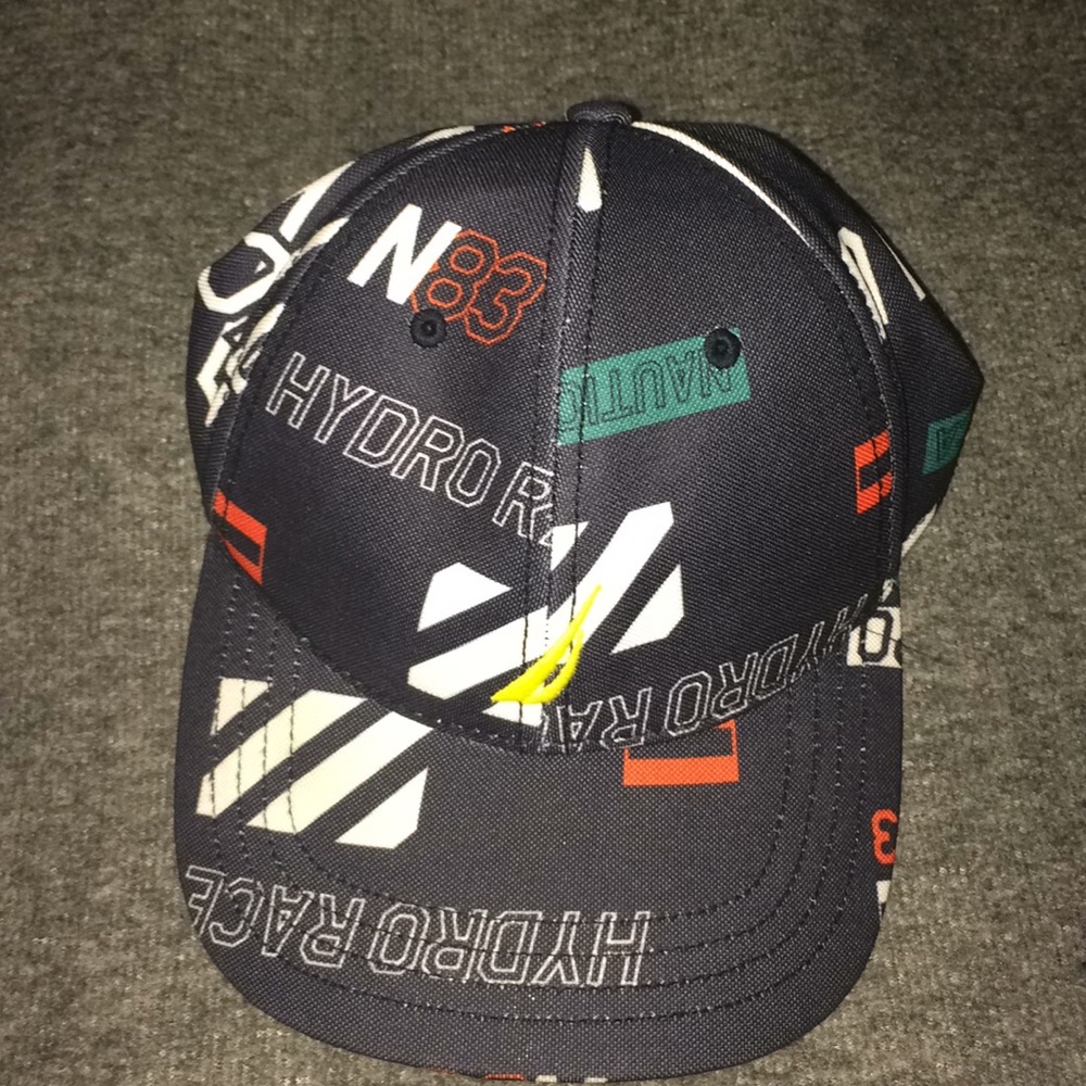 An hat